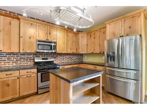 Kitchen - 22716 E Ottawa Pl, Aurora, CO 80016 photo 3 of 4