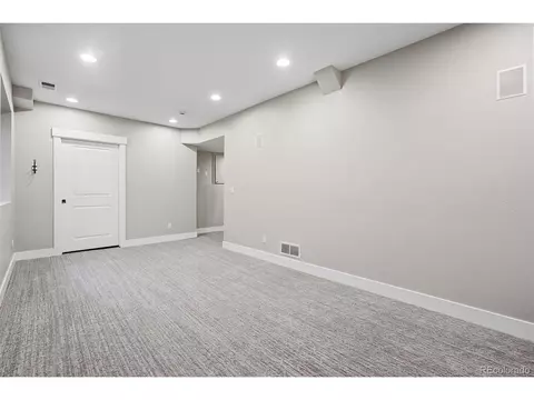 8608 E 25th Dr, Denver, CO 80238 photo 34