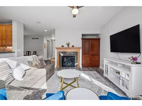 8608 E 25th Dr, Denver, CO 80238 photo 2