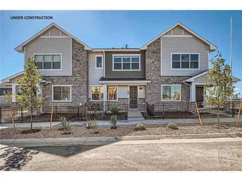 27612 E 1st Ave, Aurora, CO 80018