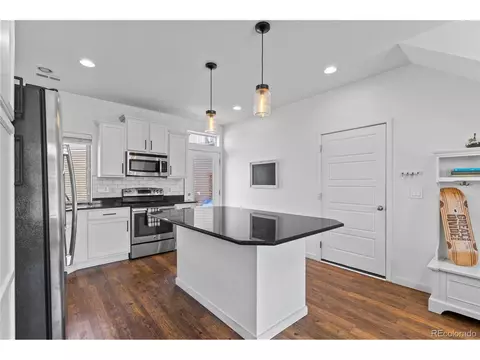 Kitchen - 18631 E 53rd Ave, Denver, CO 80249 photo 3 of 10
