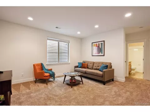 10671 E 28th Ave, Denver, CO 80238 photo 32