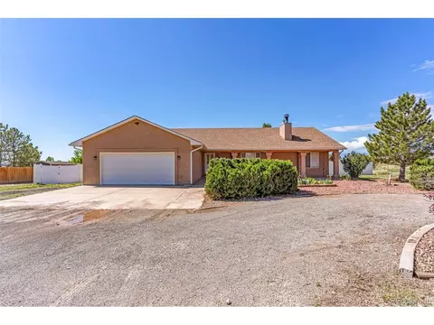 1356 W Alta Hacienda Dr, Pueblo, CO 81007