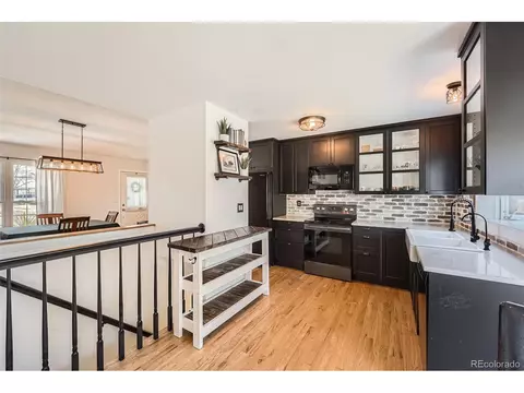 21585 E Powers Cir, Centennial, CO 80015 photo 10