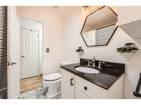 21585 E Powers Cir, Centennial, CO 80015 photo 18