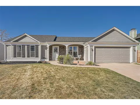 21585 E Powers Cir, Centennial, CO 80015