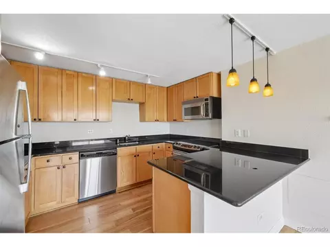 1150 Vine St #806, Denver, CO 80206