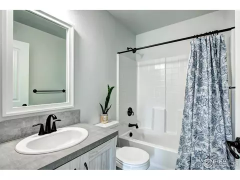 406 E Michigan Ave, Berthoud, CO 80513 photo 23