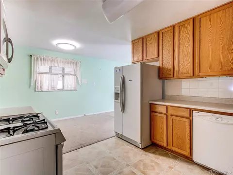 12595 E 14th Ave, Aurora, CO 80011 photo 9