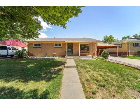 1370 Salem St, Aurora, CO 80011