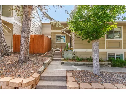 3932 S Atchison Way #E, Aurora, CO 80014 photo 2