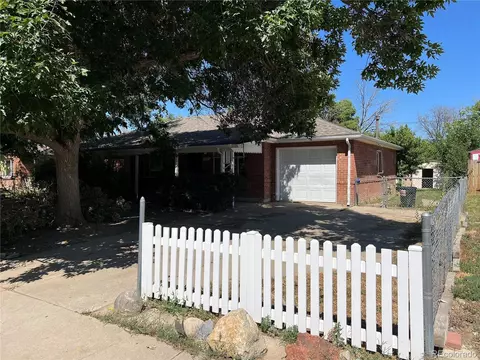 990 Troy St, Aurora, CO 80011