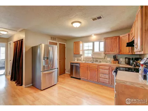 706 42nd St, Evans, CO 80620 photo 5