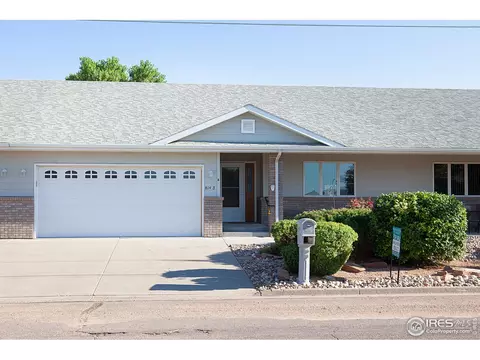 814 Iris Dr #B, Sterling, CO 80751 photo 1