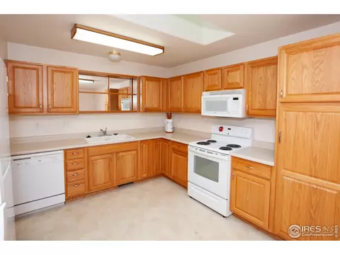 814 Iris Dr #B, Sterling, CO 80751 photo 14