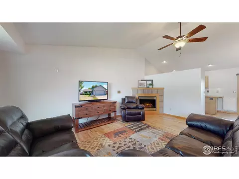 1127 Valley Dr, Windsor, CO 80550 photo 2
