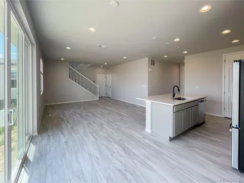 24662 E 38th Ave, Aurora, CO 80019 photo 4