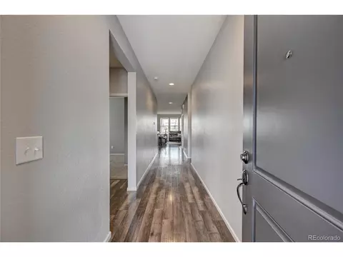 2072 S Cathay Way, Aurora, CO 80013 photo 3