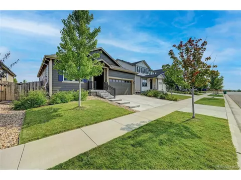 2072 S Cathay Way, Aurora, CO 80013 photo 2