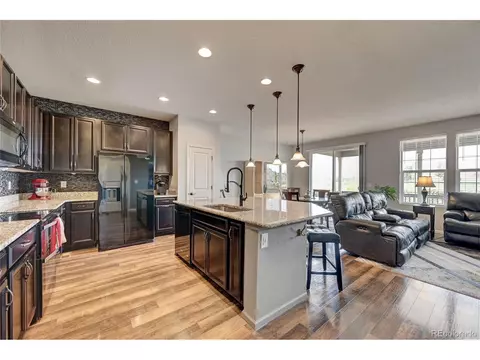 2072 S Cathay Way, Aurora, CO 80013 photo 4