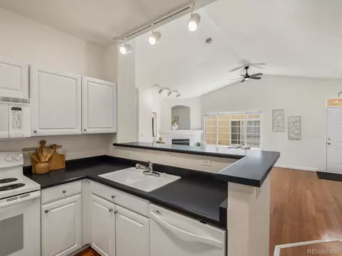 12335 E 2nd Dr, Aurora, CO 80011 photo 10