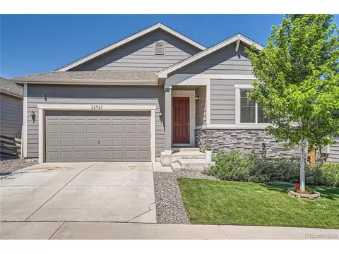 22923 E Union Cir, Aurora, CO 80015 photo 2