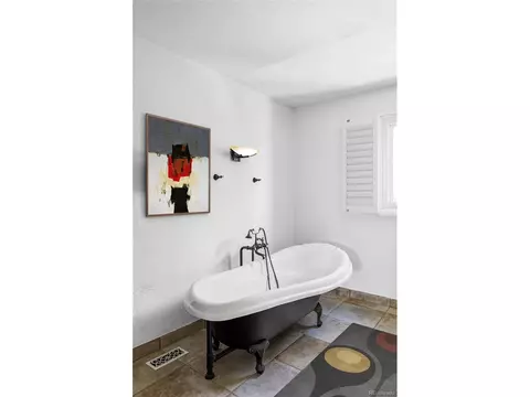 Bath - Undisclosed, Centennial, CO 80016 photo 4 of 9