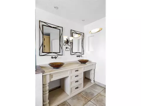 Bath - Undisclosed, Centennial, CO 80016 photo 1 of 9