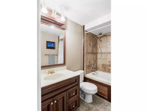 Bath - Undisclosed, Centennial, CO 80016 photo 9 of 9