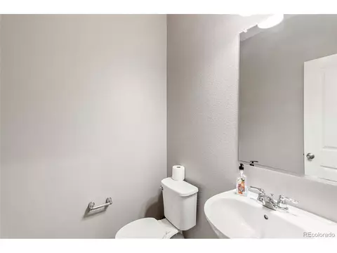 Undisclosed, Aurora, CO 80018 photo 22