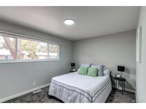 5534 Sable St, Denver, CO 80239 photo 13