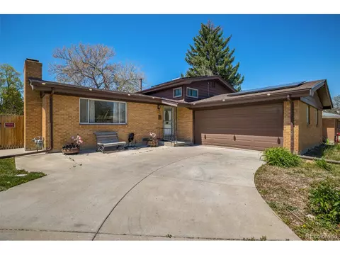 205 Tucson St, Aurora, CO 80011