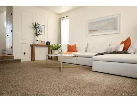 8146 E Harvard Cir, Denver, CO 80231 photo 4