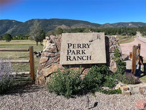 8177 Bannock Dr, Larkspur, CO 80118