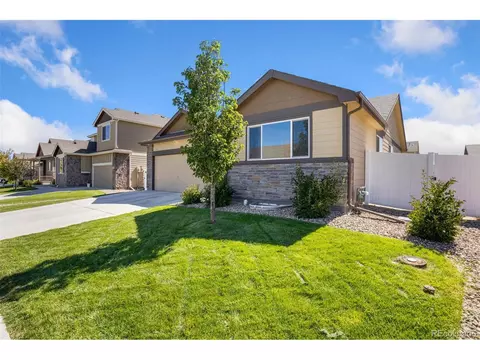 723 Elk Mountain Dr, Windsor, CO 80550 photo 2