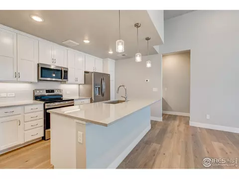 255 High Point Dr #G-205, Longmont, CO 80504