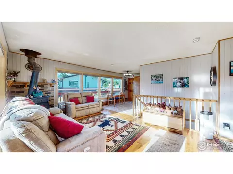 2425 Longview Dr, Estes Park, CO 80517 photo 2