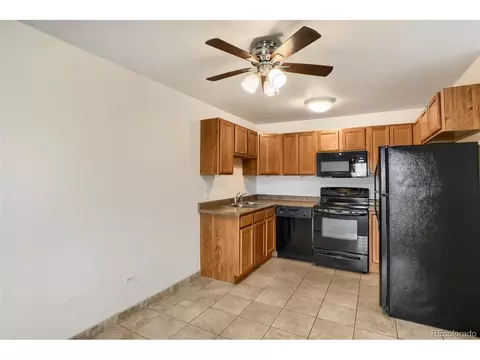 Kitchen - 9155 E Center Ave #2C, Denver, CO 80247 photo 1 of 4