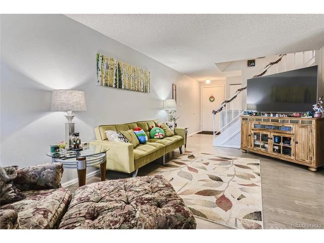 2796 S Kenton Ct, Aurora, CO 80014