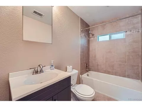 Undisclosed, Aurora, CO 80010 photo 14