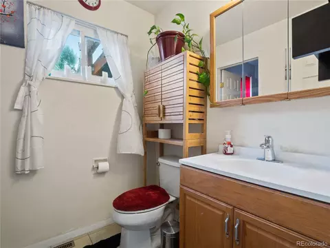 1734 E 97th Dr, Thornton, CO 80229 photo 11