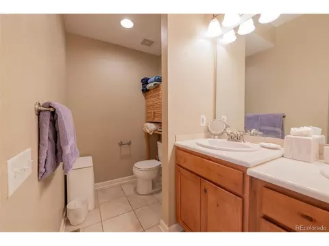 Bath - 23372 E Chenango Pl, Aurora, CO 80016 photo 1 of 2