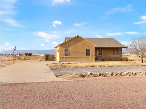 1676 W Camino De Los Ranchos, Pueblo West, CO 81007