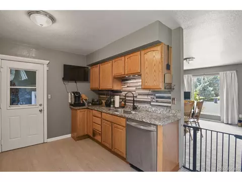 1046 Mobile St, Aurora, CO 80011 photo 8