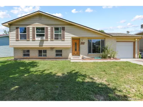 1046 Mobile St, Aurora, CO 80011