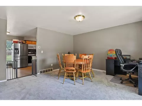 1046 Mobile St, Aurora, CO 80011 photo 4