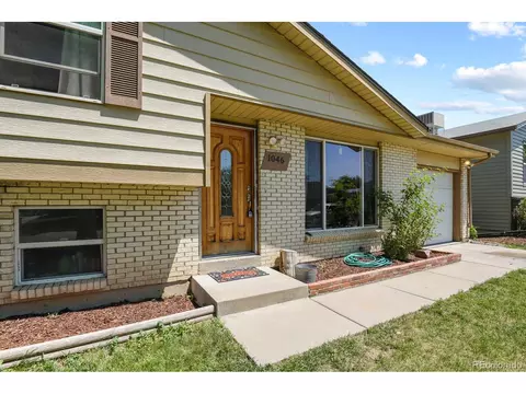 1046 Mobile St, Aurora, CO 80011 photo 3