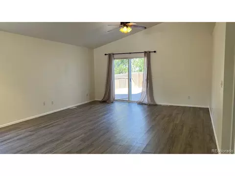 19037 E Ithaca Dr, Aurora, CO 80013 photo 9