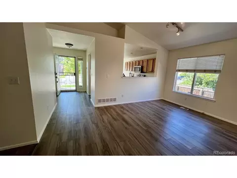 19037 E Ithaca Dr, Aurora, CO 80013 photo 10