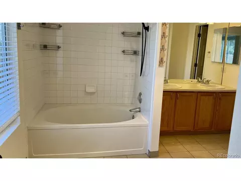 19037 E Ithaca Dr, Aurora, CO 80013 photo 16